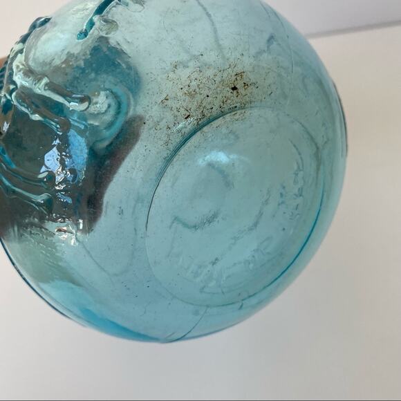 Vintage Embossed Blue Glass Bottle Made in Italy Donkey Duck Scene 8 1/2 inches - Picture 4 of 8